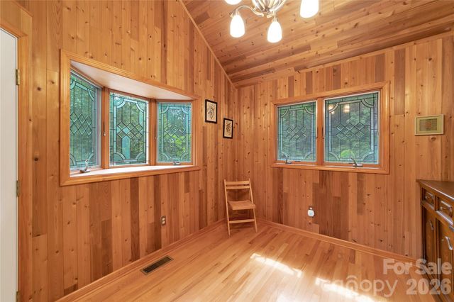 275 Hubbard Hollow Road, Rosman, NC 28772