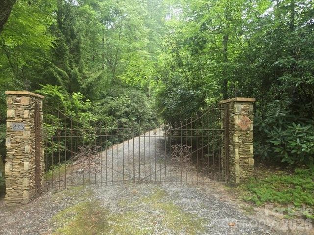 275 Hubbard Hollow Road, Rosman, NC 28772