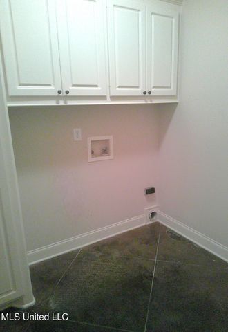 141 Creekside Drive, Canton, MS 39046
