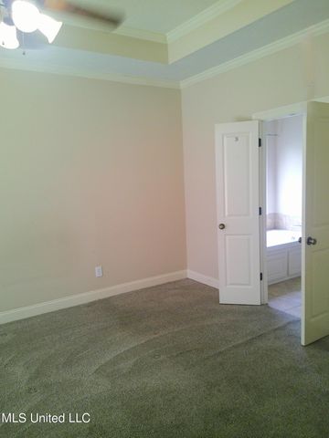 141 Creekside Drive, Canton, MS 39046