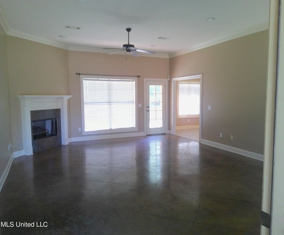 141 Creekside Drive, Canton, MS 39046