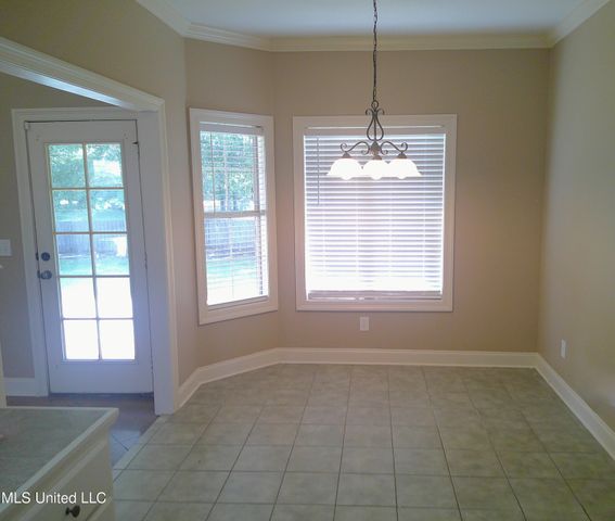 141 Creekside Drive, Canton, MS 39046