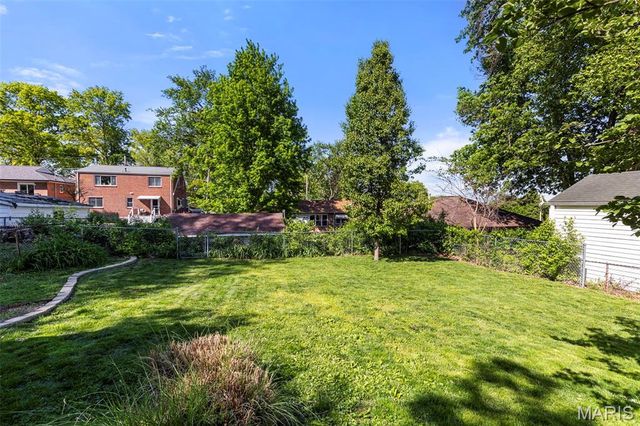 7515 Lansdowne Avenue, Shrewsbury, MO 63119