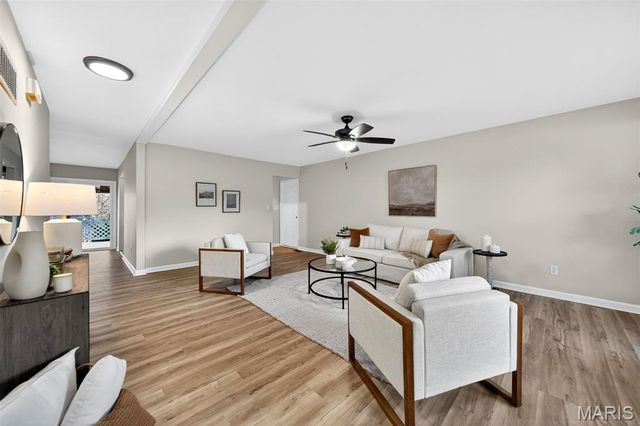 370 Marywood Court, Ballwin, MO 63021