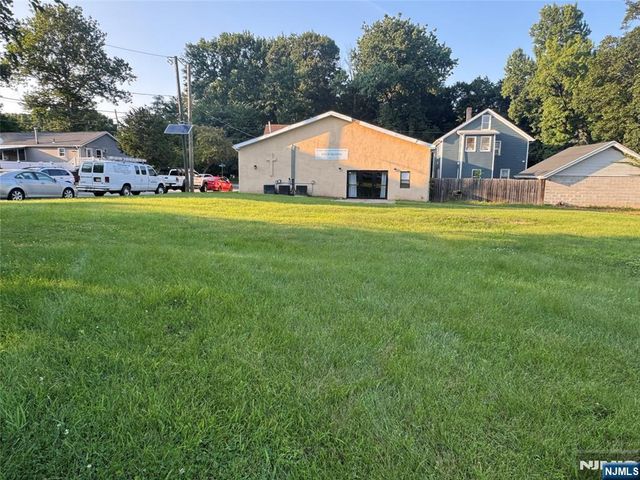 192-194 Forest Avenue, Teaneck, NJ 07666