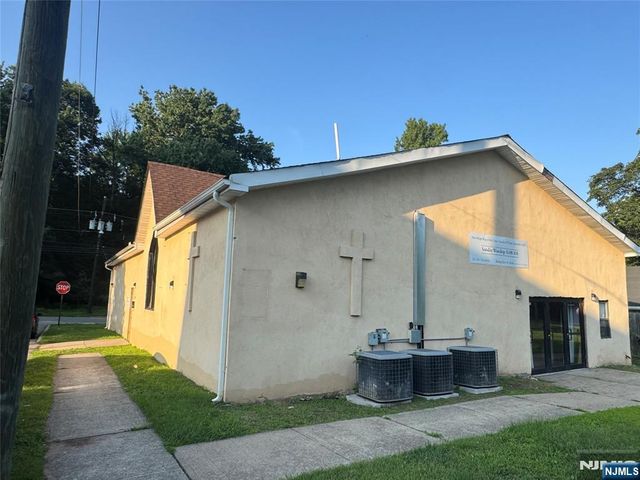 192-194 Forest Avenue, Teaneck, NJ 07666