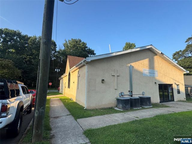 192-194 Forest Avenue, Teaneck, NJ 07666