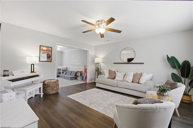 1184 Beaver Falls CT, Virginia Beach, VA 23464