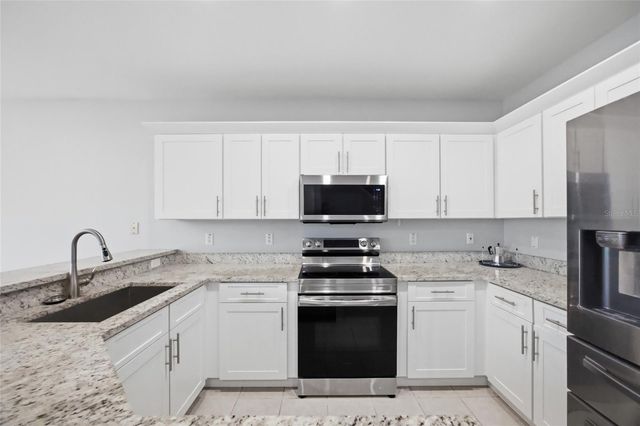 6407 BARKSDALE WAY, Riverview, FL 33578