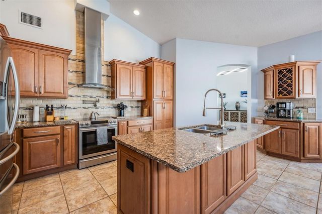1821 PALM RIDGE PLACE, Valrico, FL 33594