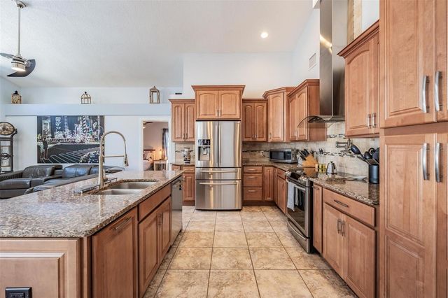 1821 PALM RIDGE PLACE, Valrico, FL 33594