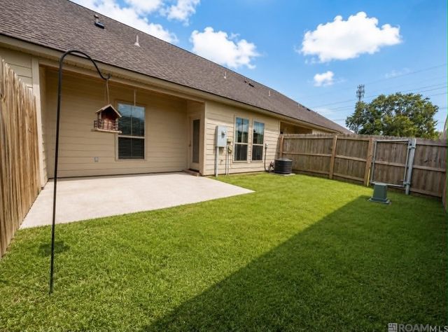 9017 Lockhart Rd, Denham Springs, LA 70726