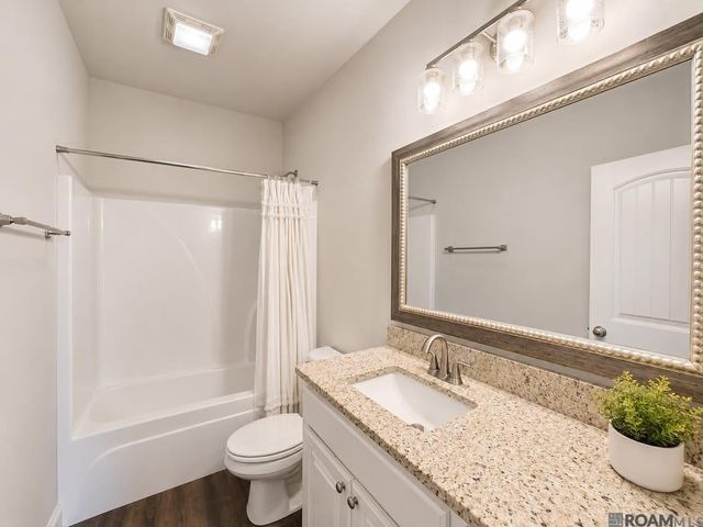 9017 Lockhart Rd, Denham Springs, LA 70726