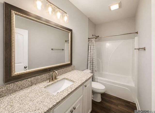 9017 Lockhart Rd, Denham Springs, LA 70726