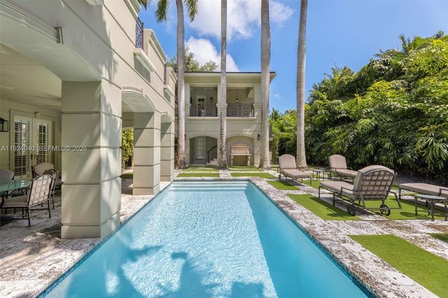 3460 S Moorings Way, Miami, FL 33133