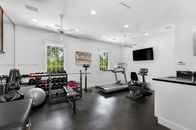 3460 S Moorings Way, Miami, FL 33133