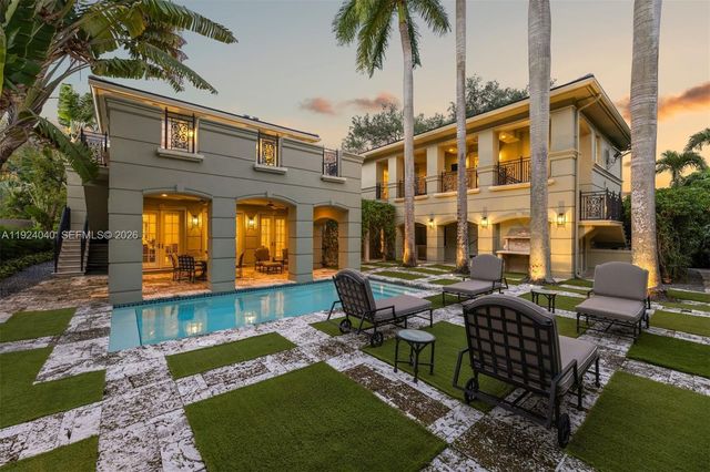 3460 S Moorings Way, Miami, FL 33133