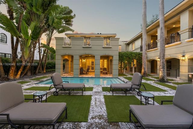 3460 S Moorings Way, Miami, FL 33133