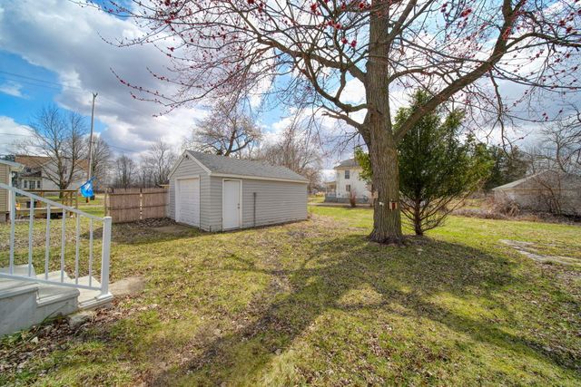 1811 Lewis Street, Jackson, MI 49203