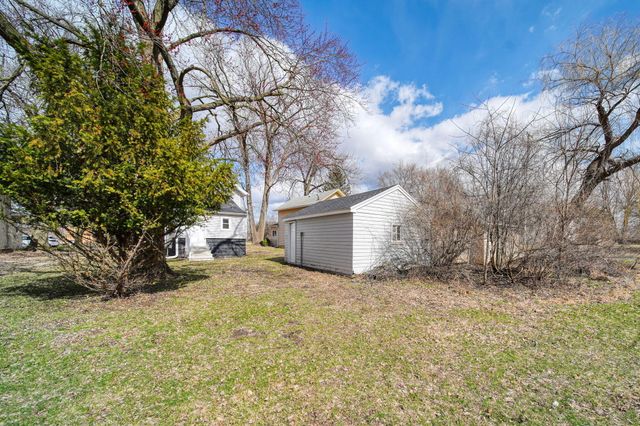 1811 Lewis Street, Jackson, MI 49203