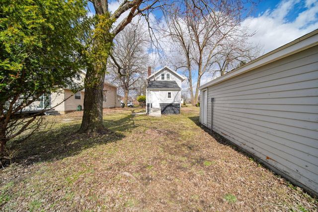 1811 Lewis Street, Jackson, MI 49203