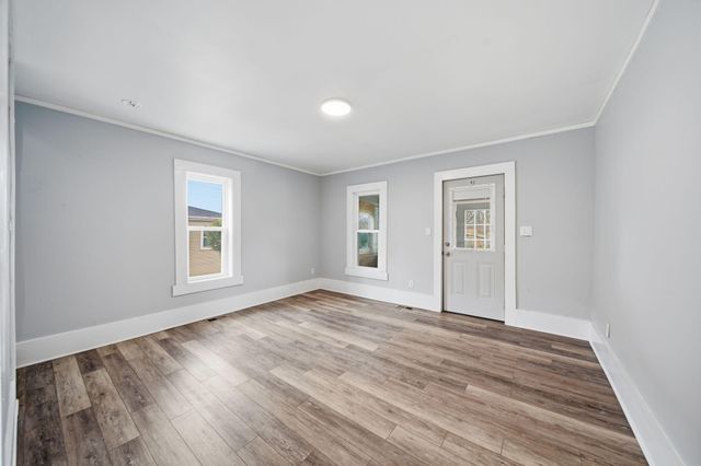 1811 Lewis Street, Jackson, MI 49203