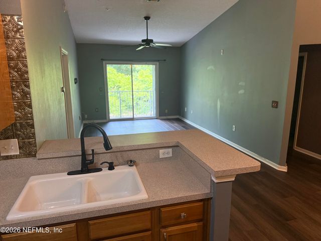 7920 MERRILL Road 914, Jacksonville, FL 32277