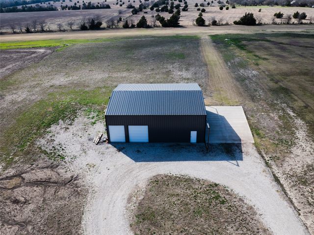 375 Wolf Front Road, Van Alstyne, TX 75495
