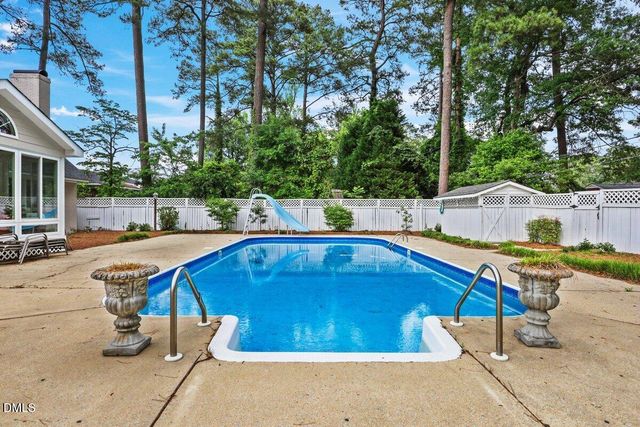 1105 S Vermont Street, Smithfield, NC 27577