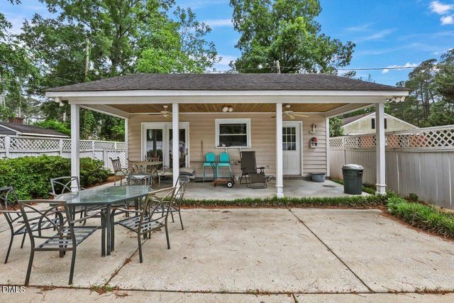 1105 S Vermont Street, Smithfield, NC 27577