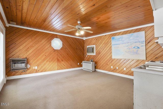 1105 S Vermont Street, Smithfield, NC 27577