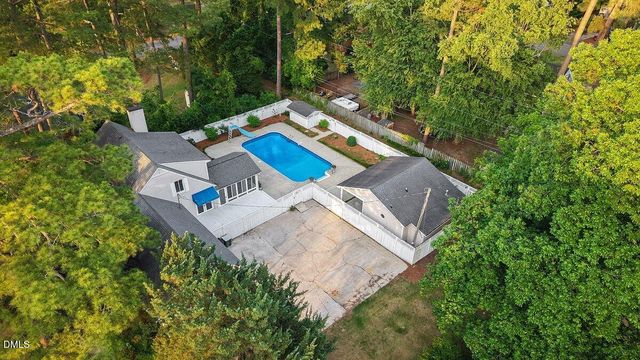 1105 S Vermont Street, Smithfield, NC 27577