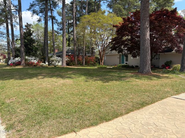 1105 S Vermont Street, Smithfield, NC 27577