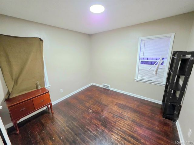 14235 WINTHROP Street, Detroit, MI 48227