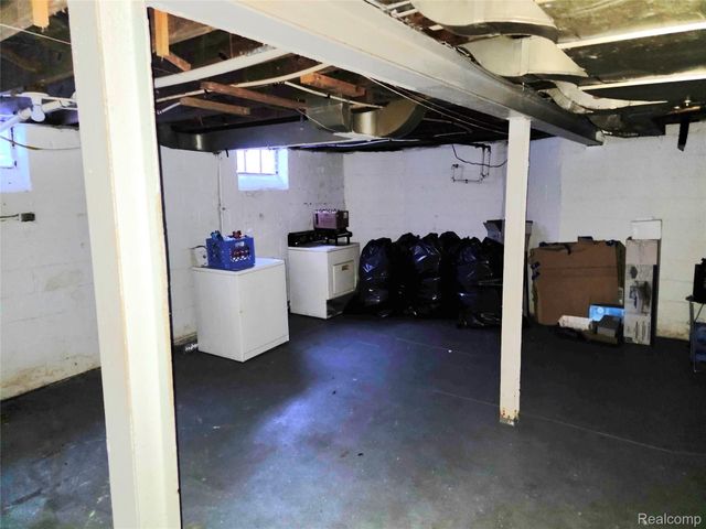 14235 WINTHROP Street, Detroit, MI 48227