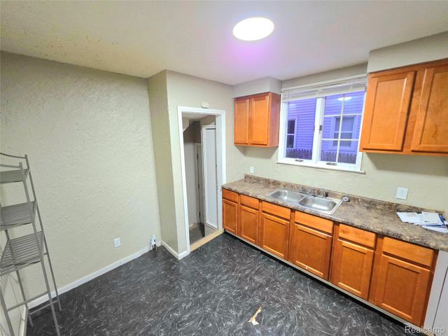 14235 WINTHROP Street, Detroit, MI 48227