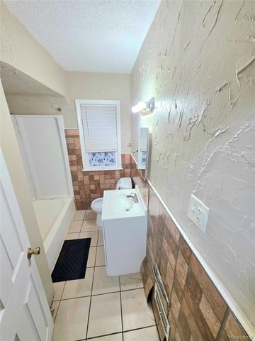 14235 WINTHROP Street, Detroit, MI 48227