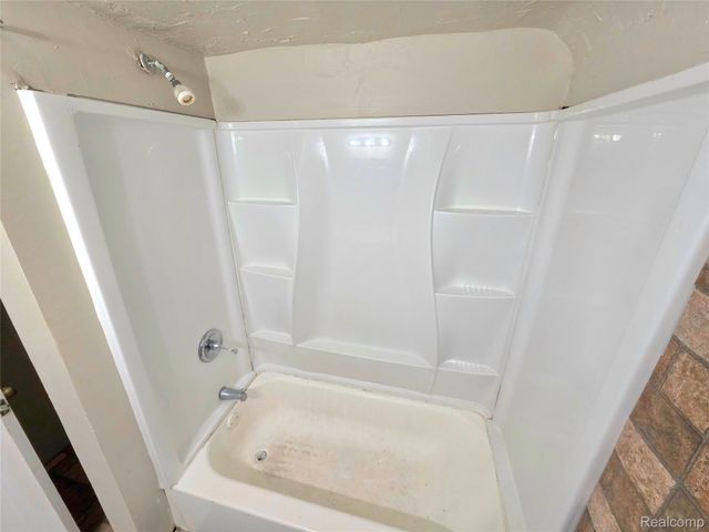 14235 WINTHROP Street, Detroit, MI 48227