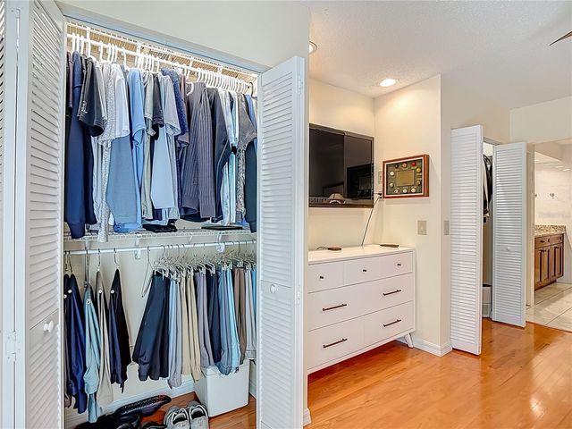 13812 MILL COVE CIRCLE 13812, Tampa, FL 33618