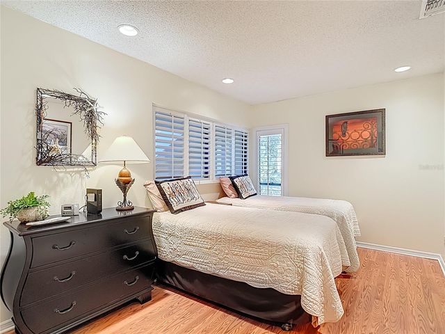 13812 MILL COVE CIRCLE 13812, Tampa, FL 33618