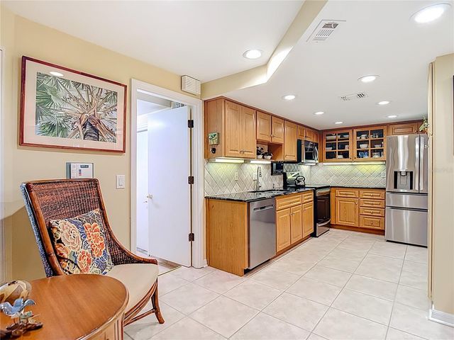 13812 MILL COVE CIRCLE 13812, Tampa, FL 33618