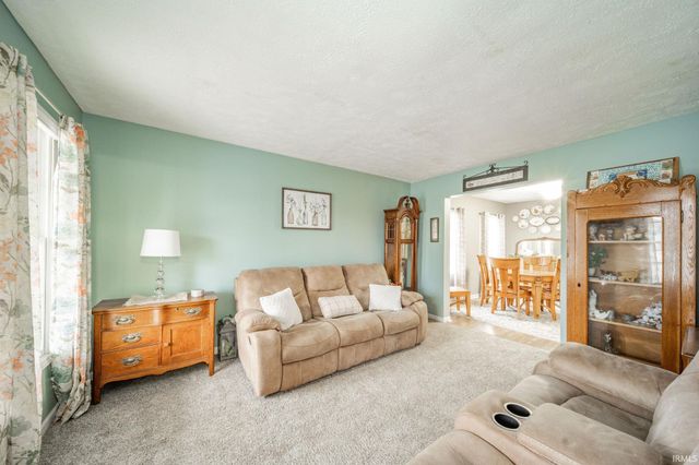 3004 Aruba Way, Muncie, IN 47302