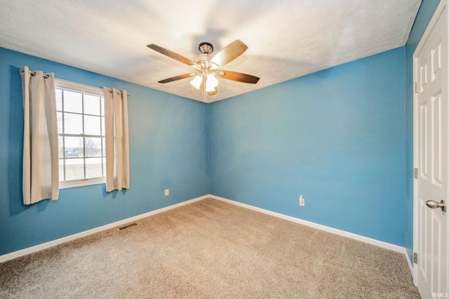 3004 Aruba Way, Muncie, IN 47302