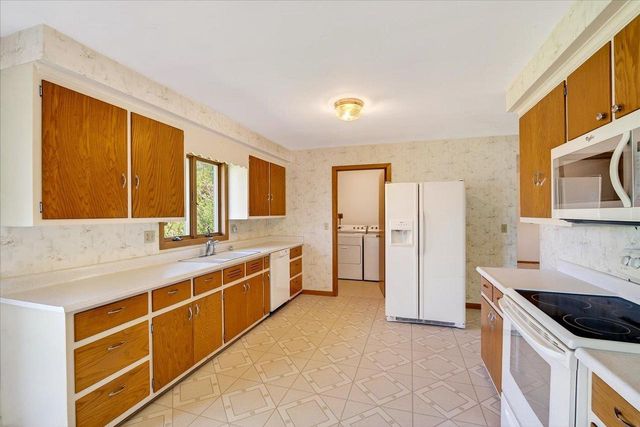 3003 Marvin Court, Cross Plains, WI 53528