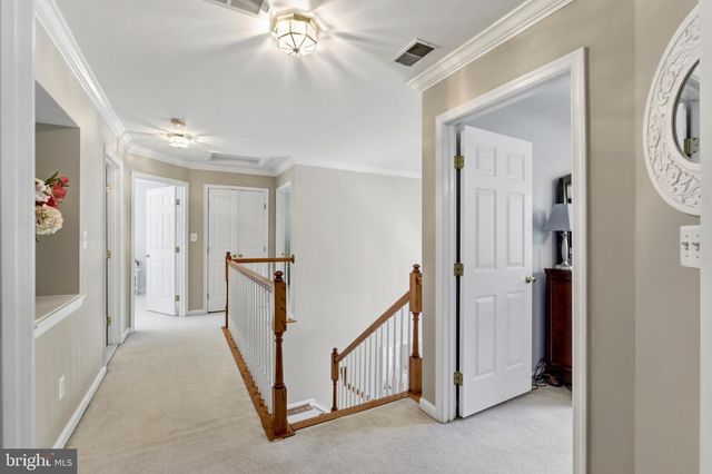 5484 HEREDITY LN, Gainesville, VA 20155