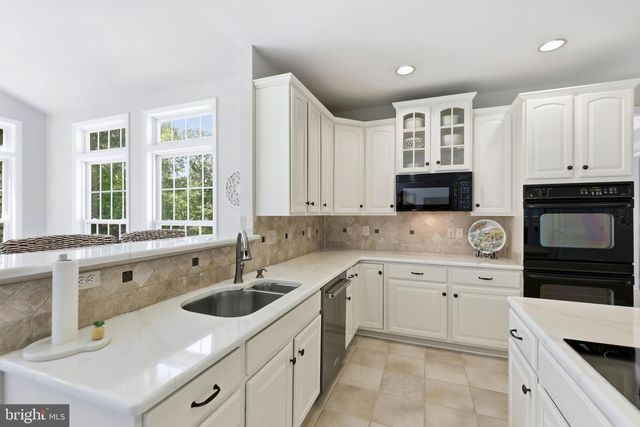 5484 HEREDITY LN, Gainesville, VA 20155