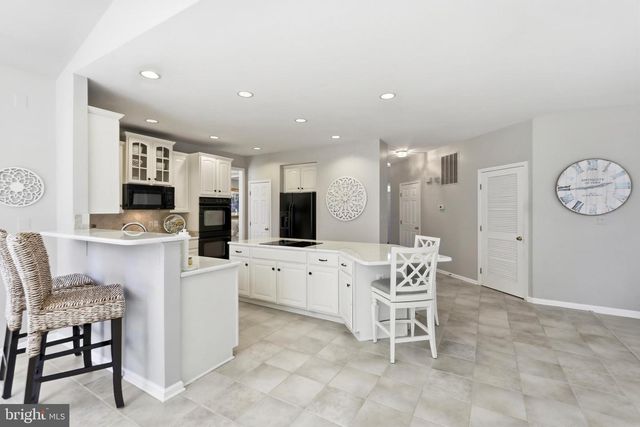 5484 HEREDITY LN, Gainesville, VA 20155