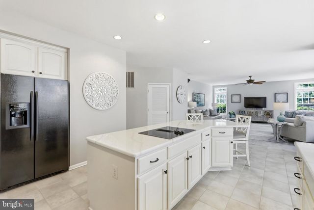 5484 HEREDITY LN, Gainesville, VA 20155
