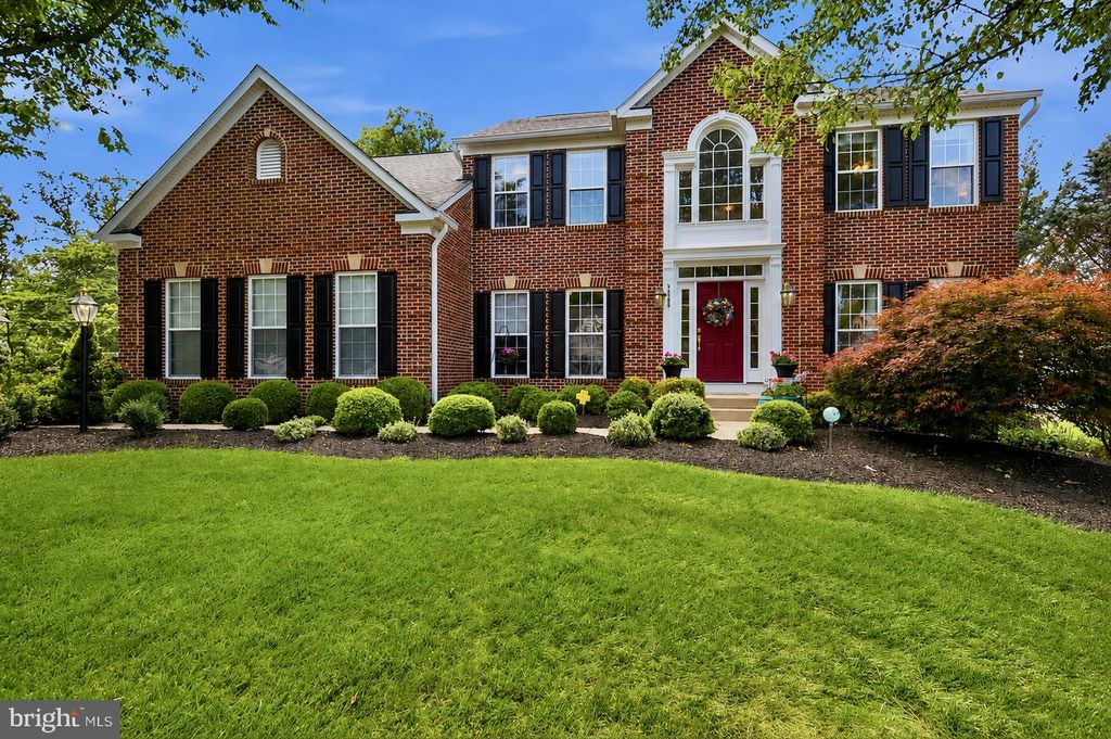 5484 HEREDITY LN, Gainesville, VA 20155