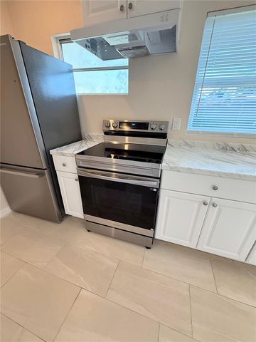 1015 23RD AVENUE W, Bradenton, FL 34205
